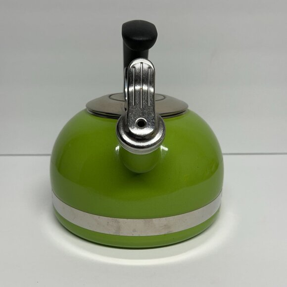KitchenAid 2.0 Quart Kettle with C Handle KTEN20DBEU Lime Green - Picture 4 of 8